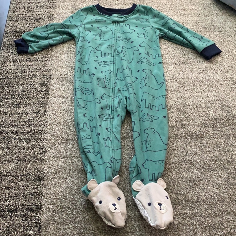 18M Carter’s baby footie pajama onesie